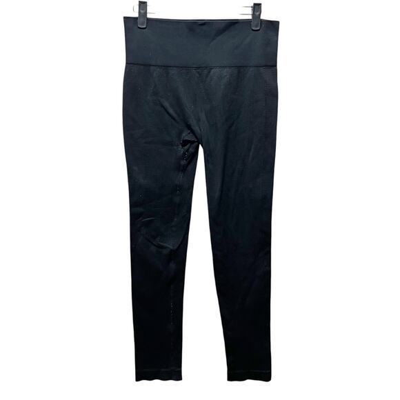 Colsie Seamless Mid-Rise Leggings Black Activewear Yoga Compression Size Large - Picture 1 of 6